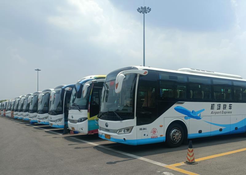重庆机场快车配备27辆机动运力5条机场快车线路保障旅客出行