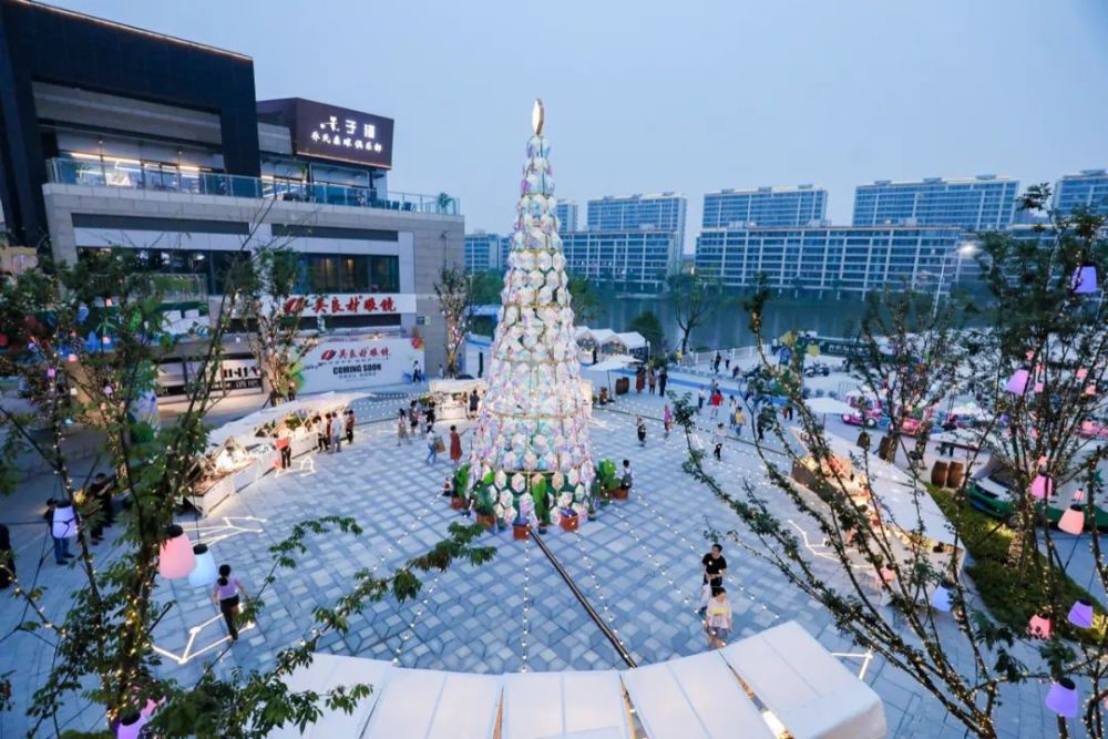 缤纷开元宁波镇海开元广场成功入选首批最靓特色街区