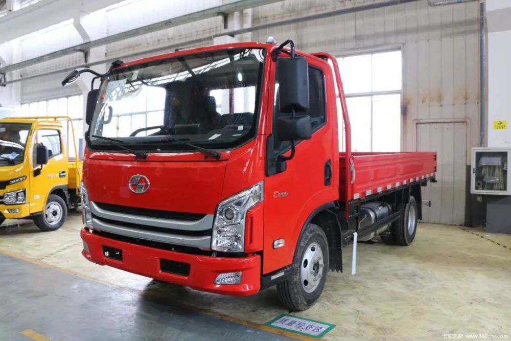 品位之选超越c300上汽轻卡集齐六大神技