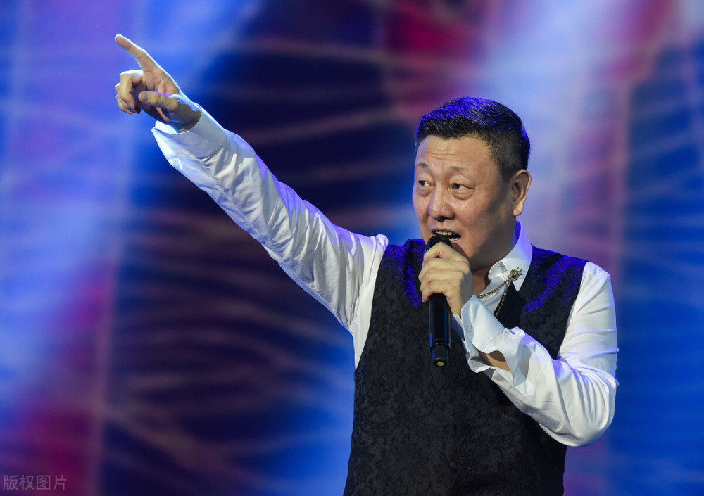 歌手韩磊疑似漏税前经纪人实名举报