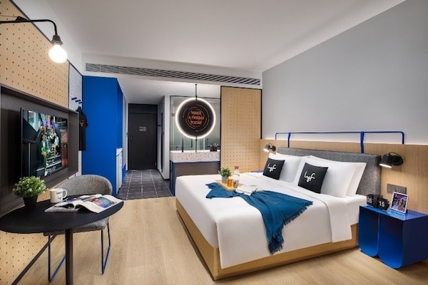 狮城潮牌在华首发lyf共享公寓从杭州起步