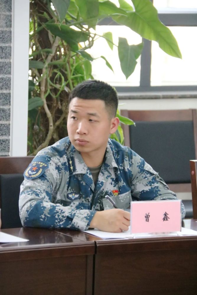 "平日看到未成年人被侵害的新闻,既难过又气愤,若发生在军人家庭的未