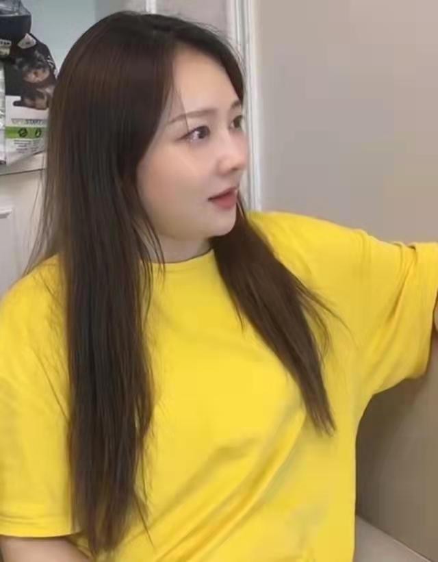 很少会在自己的社交平台上面发布一些照片,自己的男朋友飞牛是整个kpl