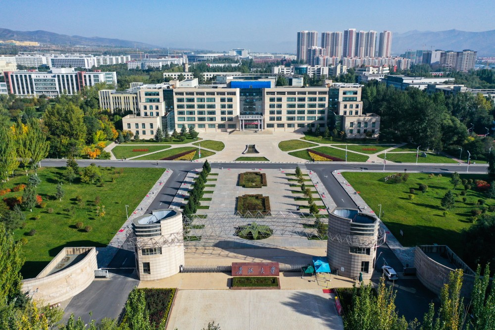 图文互动清华等高校对口支援二十年助力青海大学高质量发展