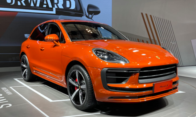 保时捷"平民suv"帅哭了,2.0t爆发195千瓦,白领也买得起