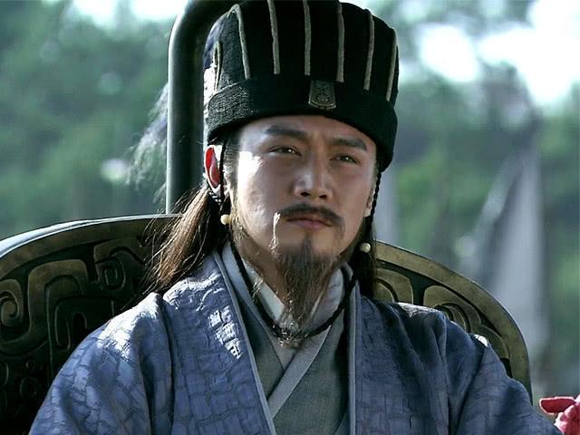 总结:诸葛亮为人正直,在刘备临死之际,曾对诸葛亮说要好好辅佐阿斗