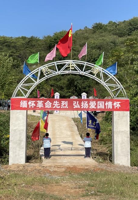 活动中,铁山区人民检察院第二检察部干警排查发现曹善杞,曹盛英等烈士