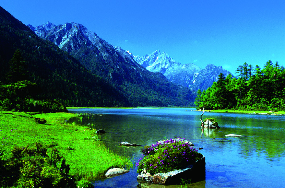 康定冷噶措,莲花湖,子梅垭口等景点国庆期间禁止游玩