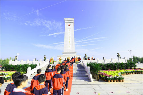 周口市举行烈士纪念日公祭活动