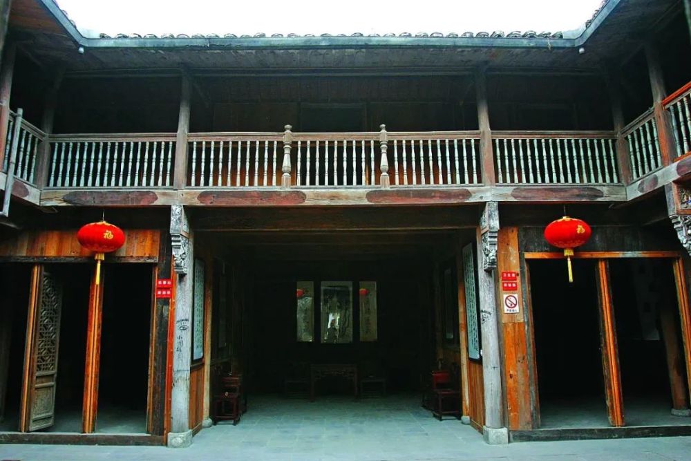 协力推进红色文物恢复原貌安吉长兴县退役军人事务局通过政府购买优抚