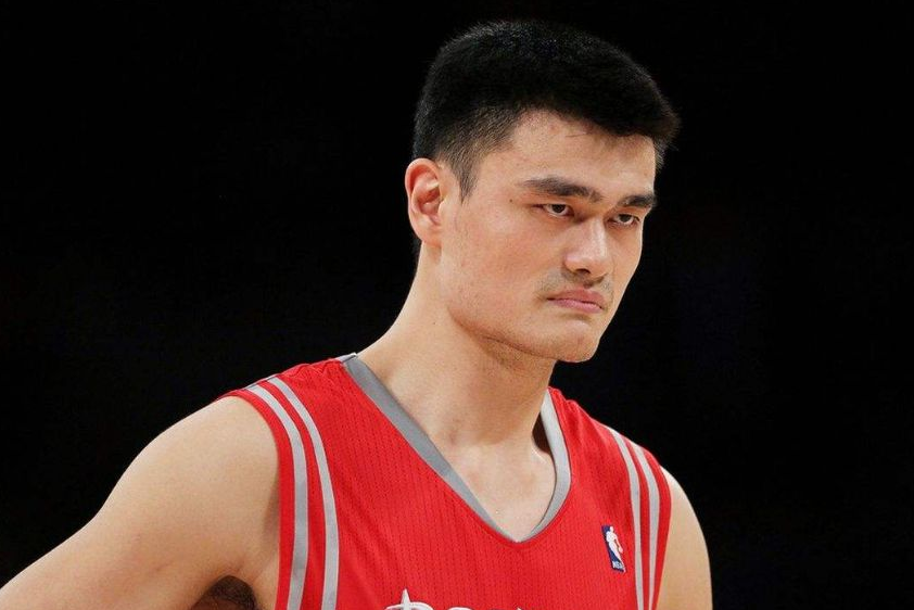 中锋 NBA中锋拿60分有多难？历史仅3人做到 一人轰下100分