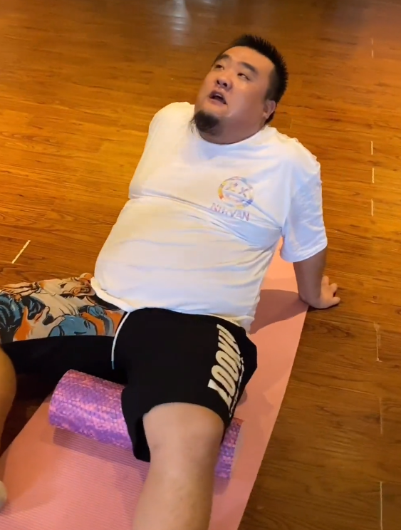 大蒜涛晒减肥视频,被调侃"泡泡龙走了,他开始惜命了"