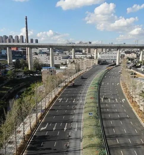 贵阳数博大道延伸段(贵黄路-太金线)主线段通车_腾讯新闻