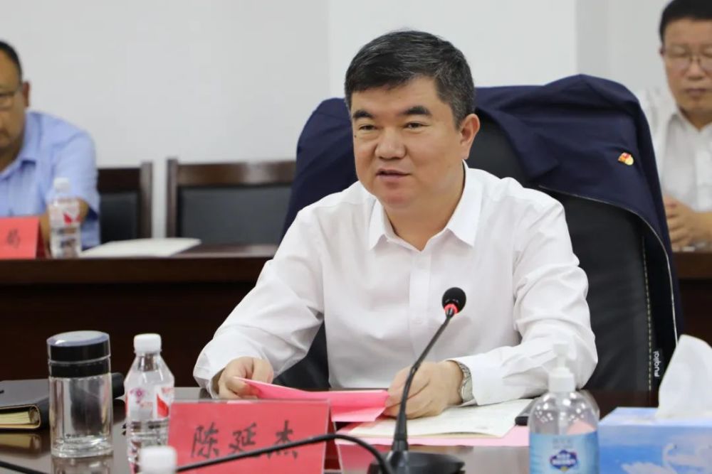 区领导陈延杰,路军强,席晓辉,金卫君,边志兴,李志刚出席活动.