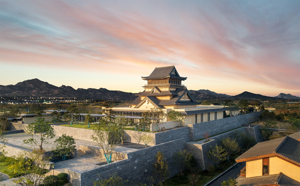 网红建筑唐风小镇为什么阿朵小镇这么令人着迷