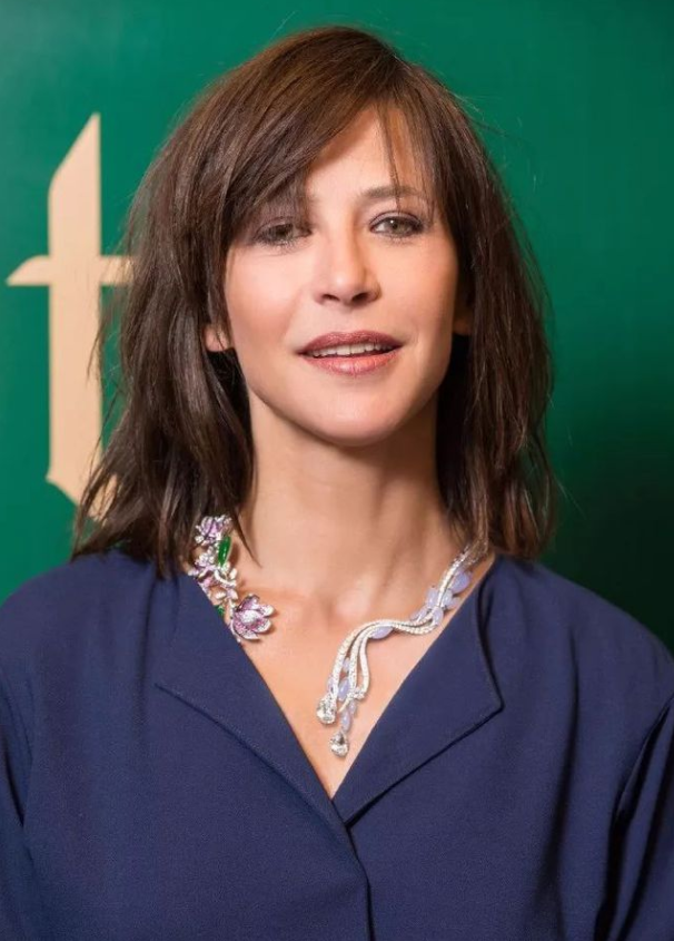 法国苏菲.玛索对翡翠情有独钟,她的两件帝王绿翡翠,堪称经典