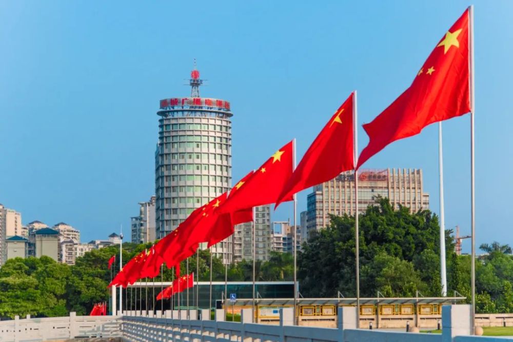 承载着解放记忆的地标见证着广州72年来的飞速发展让我们一起祝福伟大