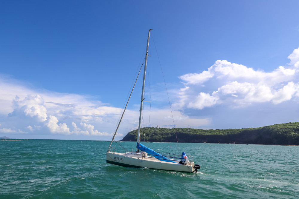 涠洲岛旅游新玩法南湾海洋运动公园帆船出海太好玩了