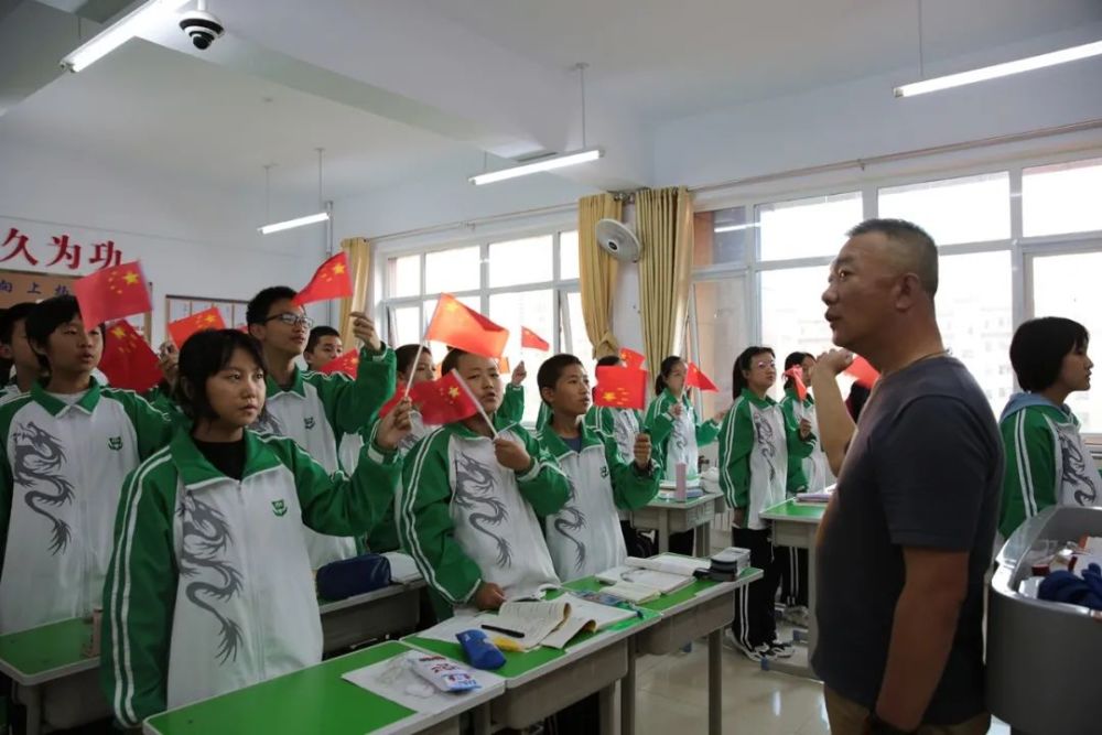 讚美祖國,用最美的歌聲歌頌祖國,張家口市第五中學的師生,