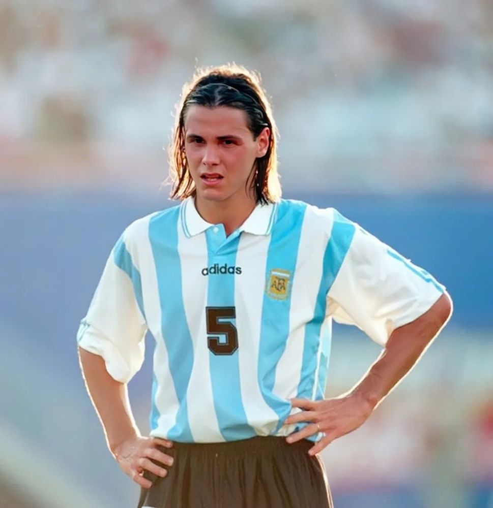 足球记忆两度拒绝世界杯一身傲骨的皇马王子雷东多