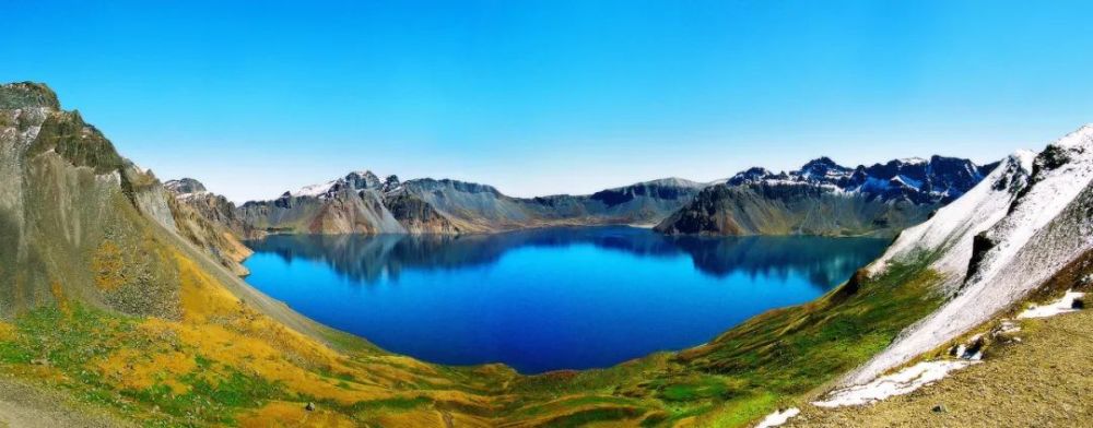 在岁月与山河间拥抱您祖国