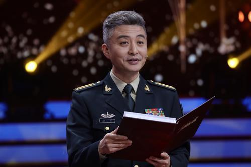 演员周炜时隔两个月后,发文悼念英烈反遭群嘲:这次没被盗号吧?