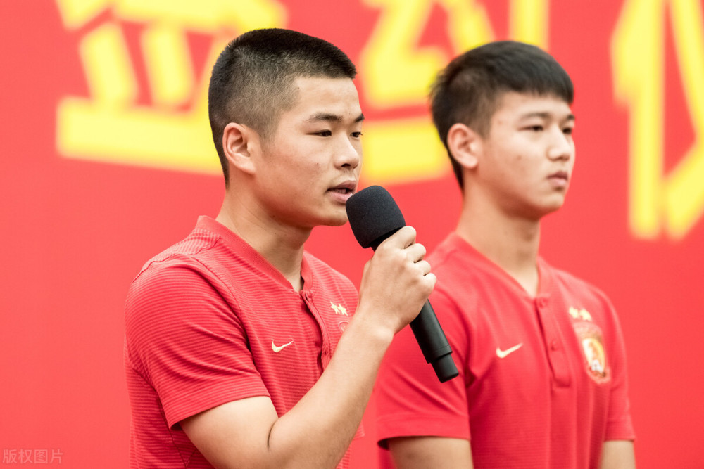 广州队 昨天18点！中超广州队或“全方位”崩盘，青训巨头已正式宣布离开
