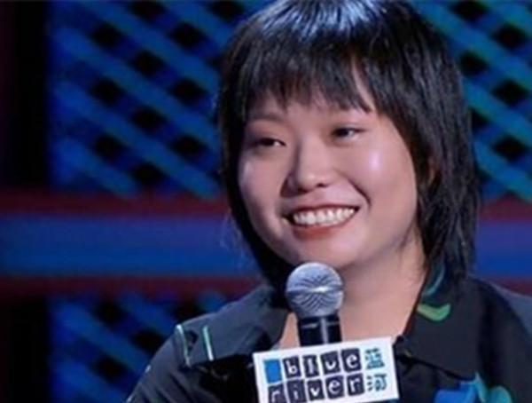 继李雪琴之后铁岭又出一位女脱口秀演员张踩玲的表演太好笑