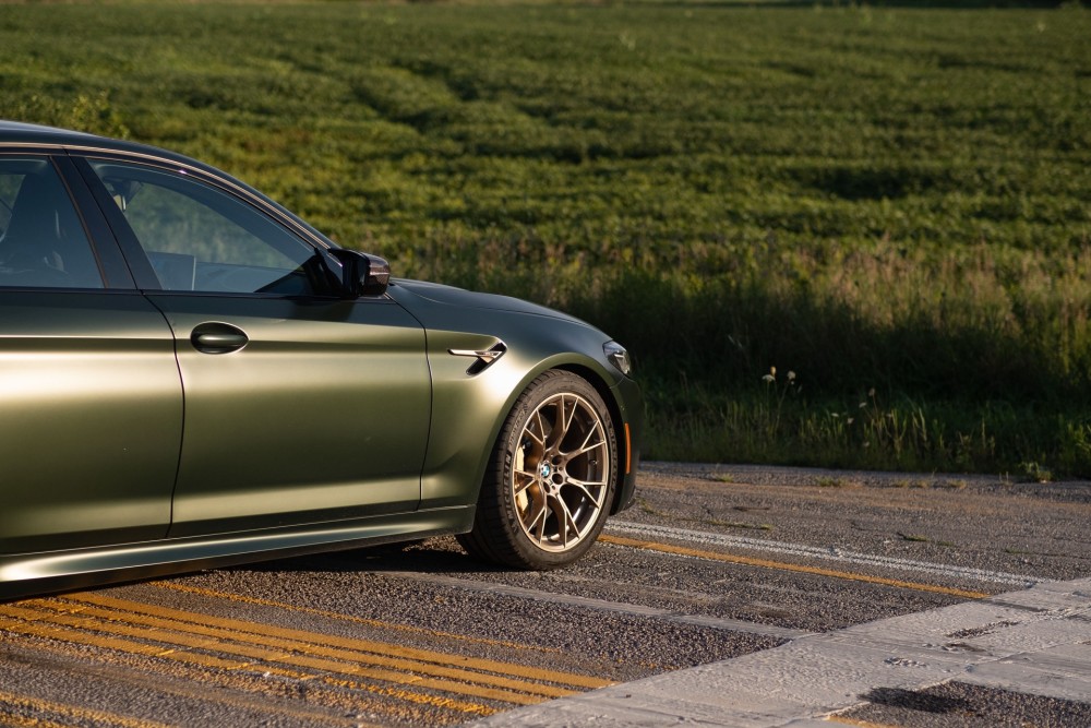 2022款宝马m5 cs评测:独家魔术秀