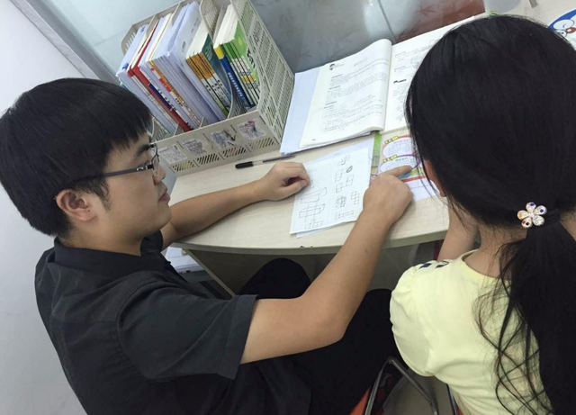 "不让补课,我请大学生家教总可以吧"?官方回复了,家长这下满意了!