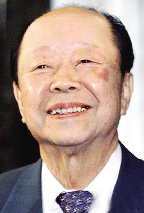宫泽喜一是岸田文雄的表叔,老首相到底多厉害?