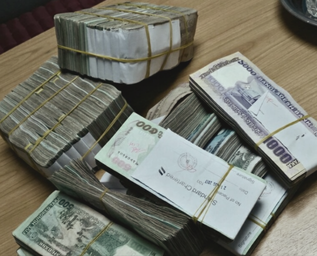 2003年,小保姆偷雇主10余万元判刑10年,雇主为帮她减刑四处奔走