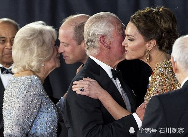 女儿身段再现专家称凯特拥抱公公秀真爱成查尔斯情感支柱