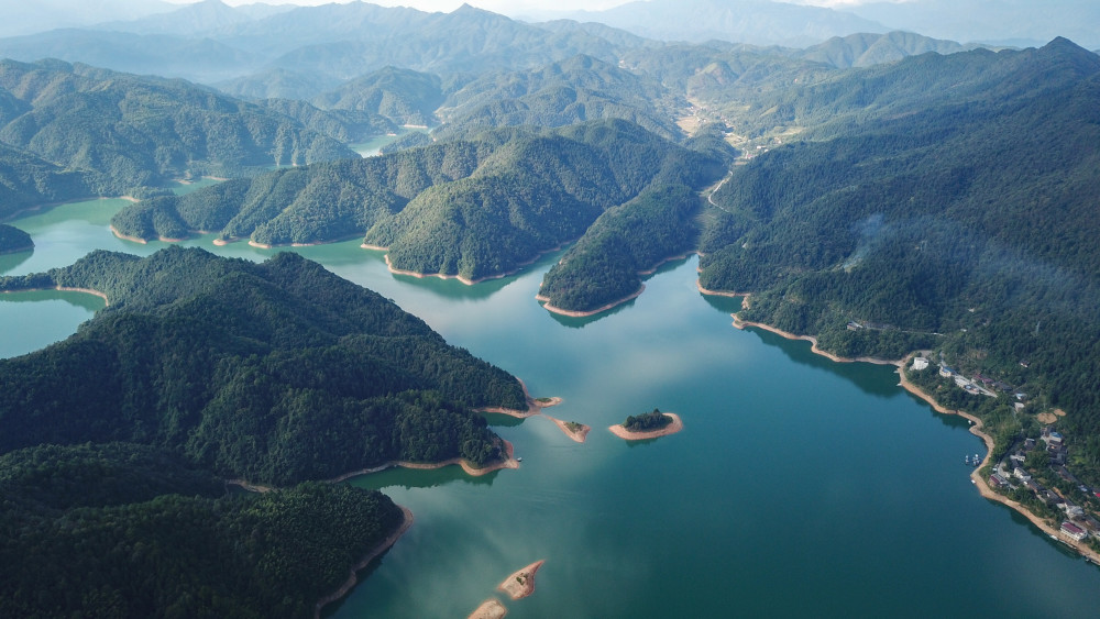 这是南山国家公园体制试点区的白云湖国家湿地公园一角(2021年9月23日