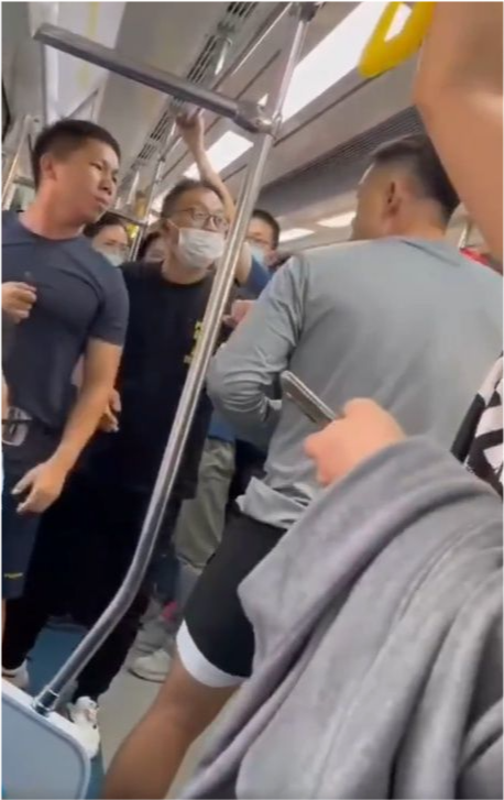 北京地铁4名乘客打架后续主动挑衅袭击的夫妻俩被网暴