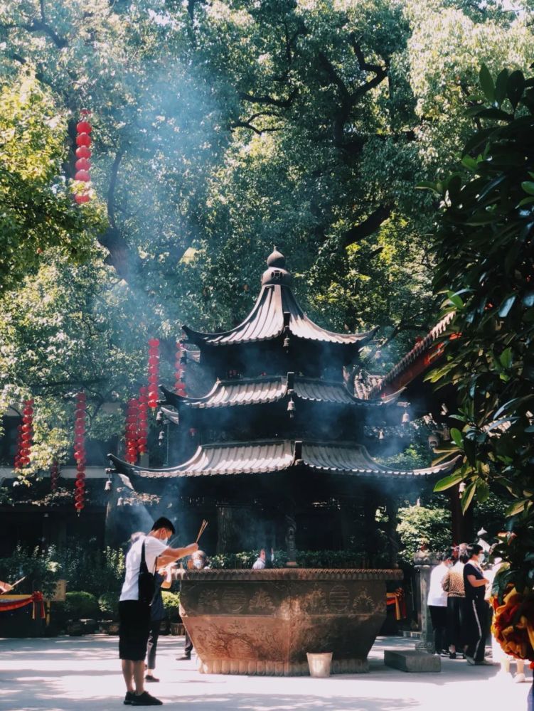 能吃是福杭州寺庙一日游快收好这份真香地图