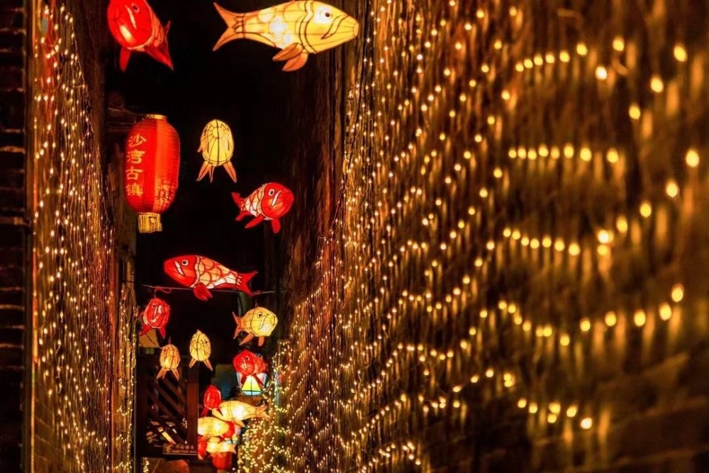 来广州沙湾古镇,赏鱼灯啦!_腾讯新闻