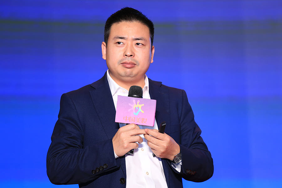 政治評論家 三宅久之氏 ディズニー評論家に転身 わたしのブログ 三宅評論家