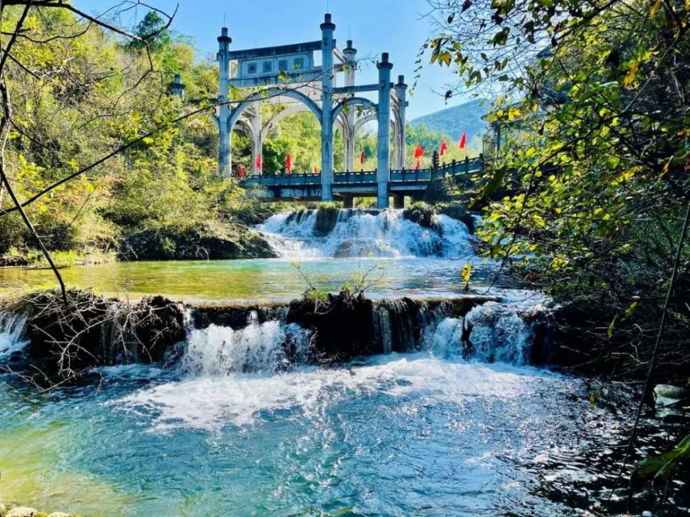 天然氧吧秋賞紅葉的最佳勝地國家aaaa級旅遊景區 鄖西五龍河歡迎您