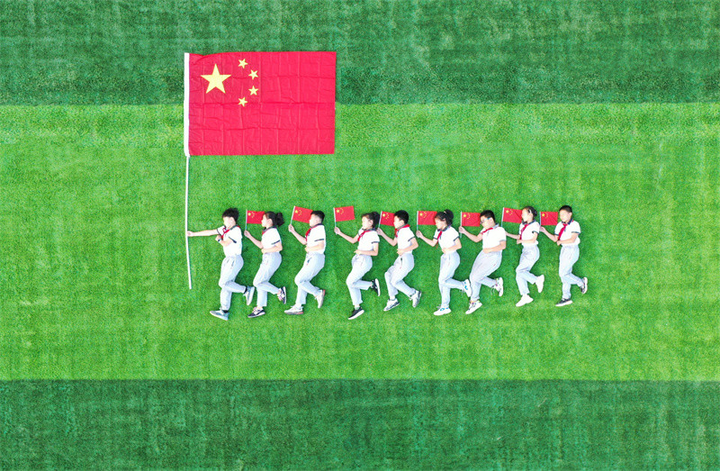 我跟国旗合张影合集集体合影创意无限