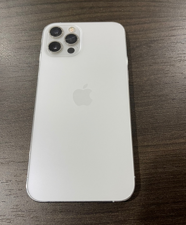 网友5300入手iphone12pro不比iphone13香