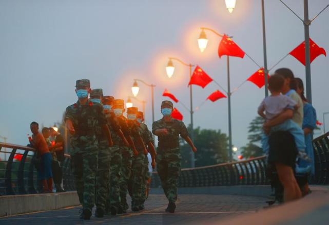 深圳湾武警图片