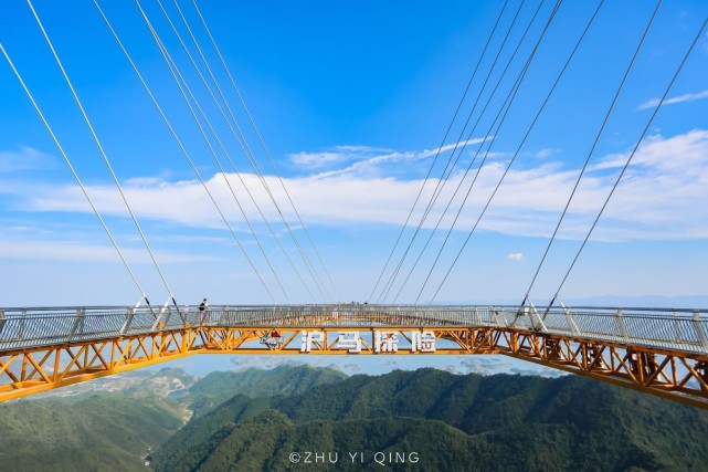 千岛湖有座高山探险乐园,网红玩乐众多,还有超世界纪录的玻璃桥