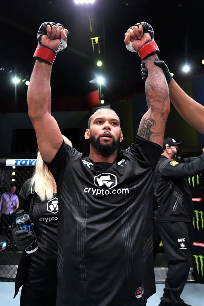 大锤再启路桑托斯结束三连败重获胜利