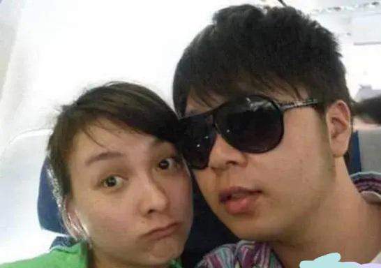 在这时,沈梦辰的未来男友杜海涛,还在跟吴昕打得火热.