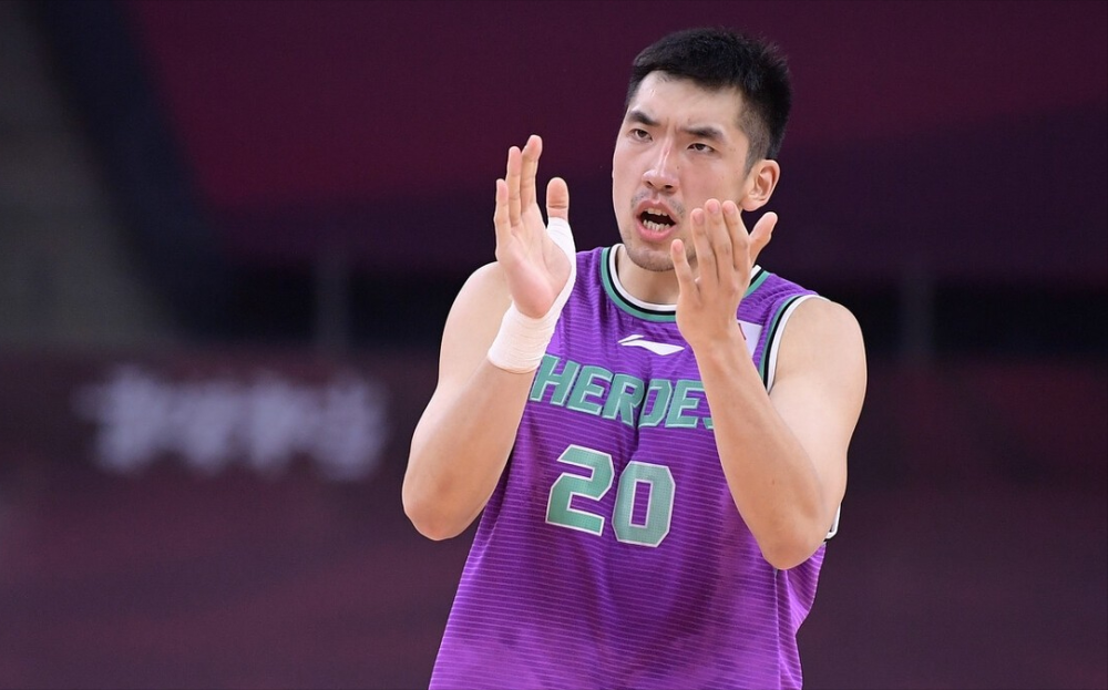 陶汉林上综艺与对手冲突,陪美女上山累到吐