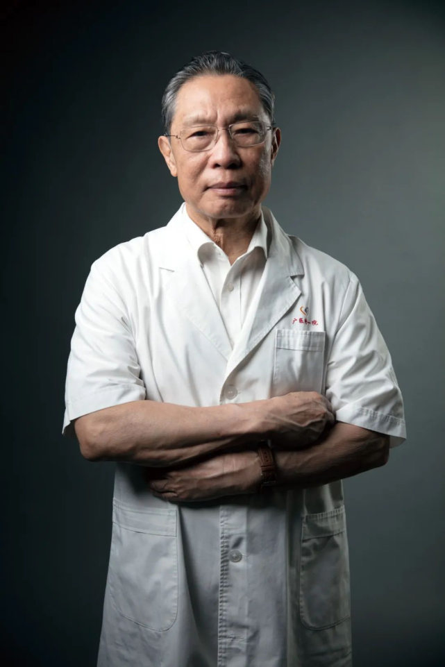 专访钟南山:新冠暴发到现在,中国走的路是对的|封面人物