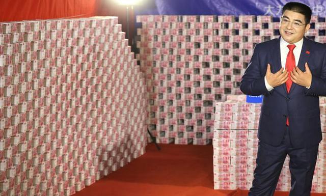 那么换算下来,一吨人民币差不多就有87万张,也就是8700万元.