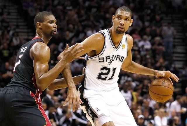 魔术师·约翰逊 NBA五大出道即巅峰：魔术师首年拿FMVP，乔丹场均砍28＋6＋6