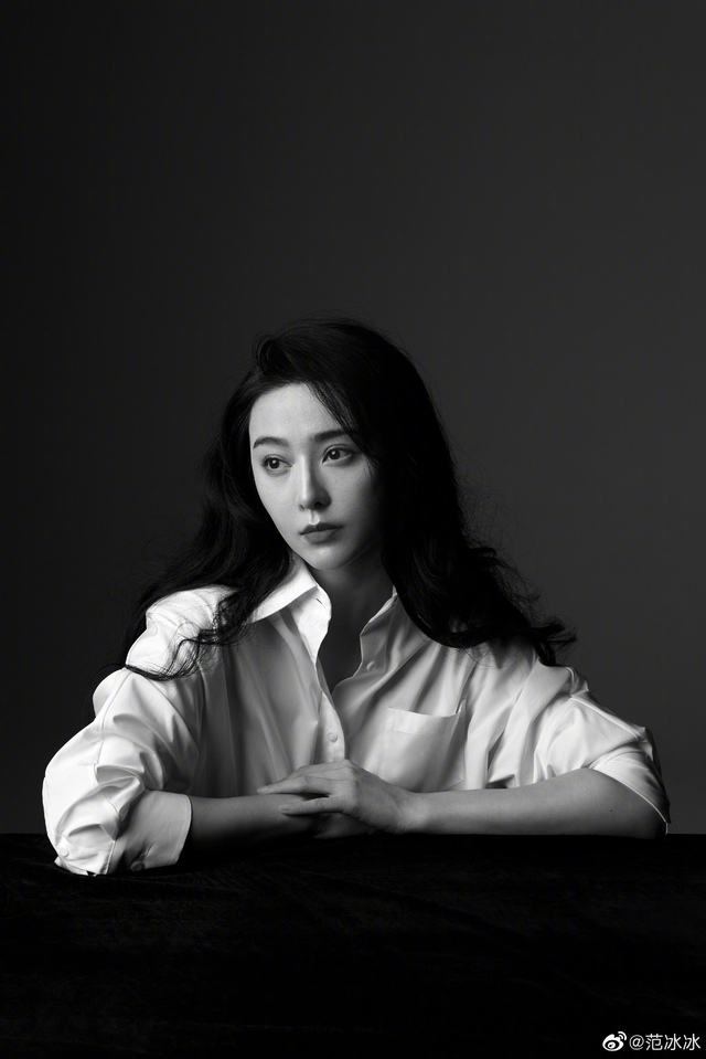 在复出边缘疯狂试探的范冰冰现在怎么样了